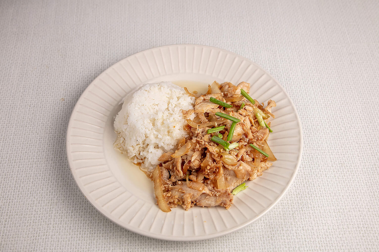 Fried rice with onions